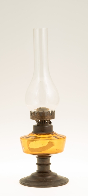 Lampa naftowa