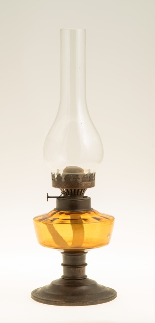 Lampa naftowa