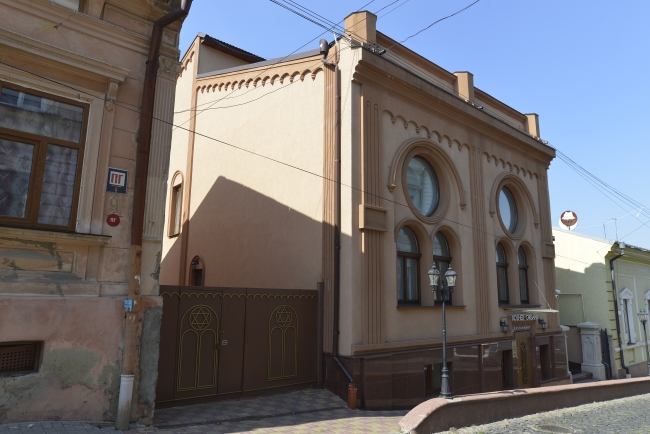 Synagoga Główna (Kornów) w Czerniowcach (wuł. Sadowśkoho 11)