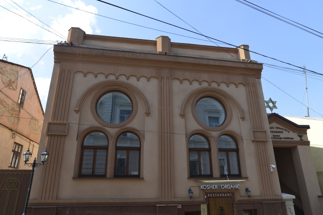 Synagoga Główna (Kornów) w Czerniowcach (wuł. Sadowśkoho 11)