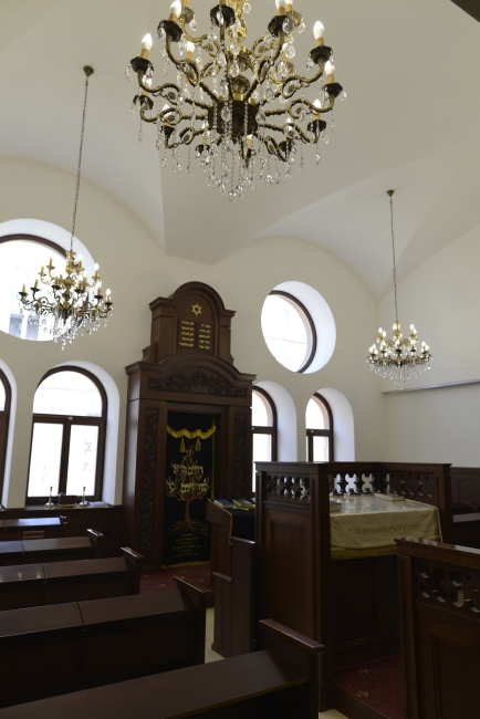 Synagoga Główna (Kornów) w Czerniowcach (wuł. Sadowśkoho 11)