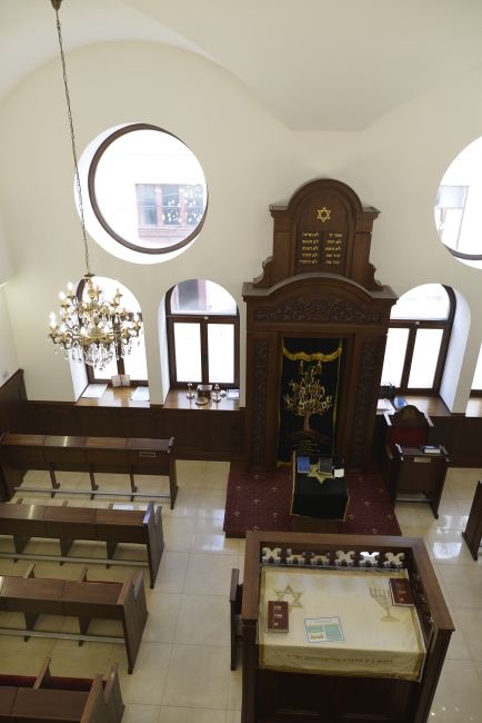 Synagoga Główna (Kornów) w Czerniowcach (wuł. Sadowśkoho 11)