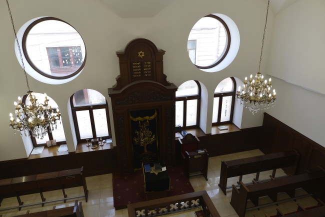 Synagoga Główna (Kornów) w Czerniowcach (wuł. Sadowśkoho 11)
