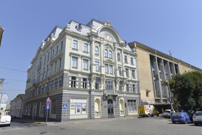 Żydowski Dom Ludowy w Czerniowcach (Teatralna płoszcza 5)