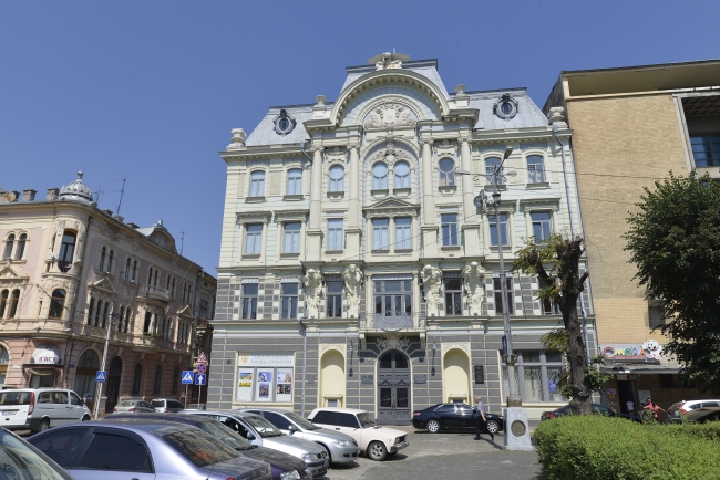 Żydowski Dom Ludowy w Czerniowcach (Teatralna płoszcza 5)