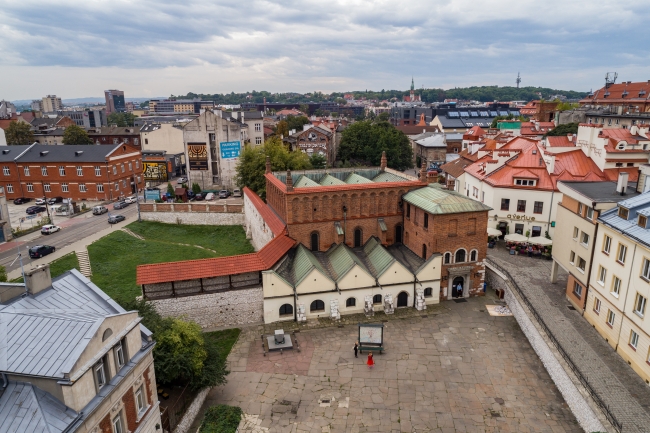Synagoga Stara w Krakowie. Widok z lotu ptaka.