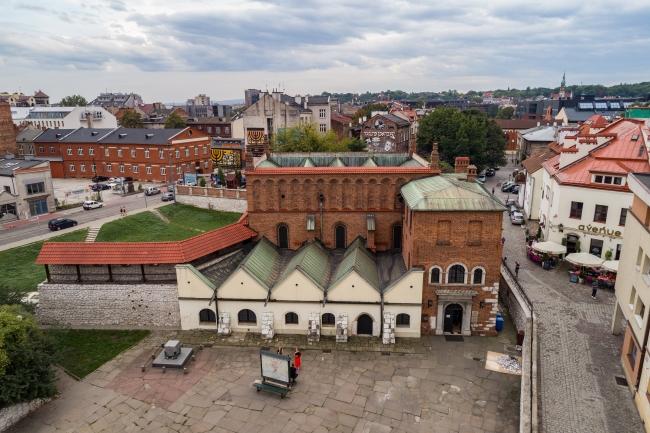 Synagoga Stara w Krakowie. Widok z lotu ptaka.