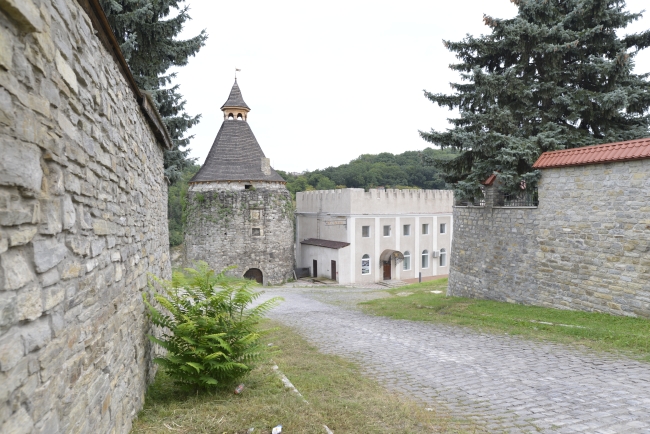 Wielka Synagoga Rzemieślnicza w Kamieńcu Podolskim (wuł. Wały 1)