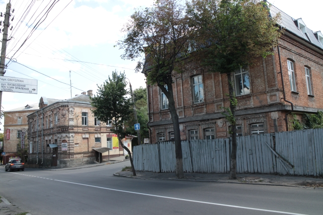 Zabudowa żydowskiej dzielnicy Jerusalimka w Winnicy na Ukrainie. Stan w 2017 roku.
