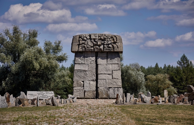 Muzeum Treblinka. Niemiecki nazistowski obóz zagłady i obóz pracy (1941-1944). Upamiętnienie byłego Obozu Zagłady Treblinka II