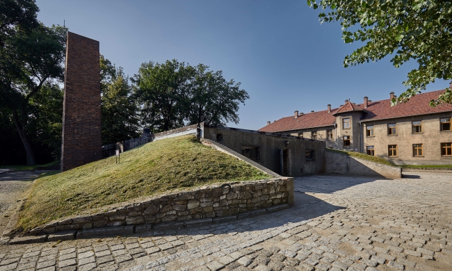 Miejsce Pamięci i Muzeum Auschwitz-Birkenau. Były niemiecki nazistowski obóz koncentracyjny i zagłady. Krematorium i komora gazowa nr I.
